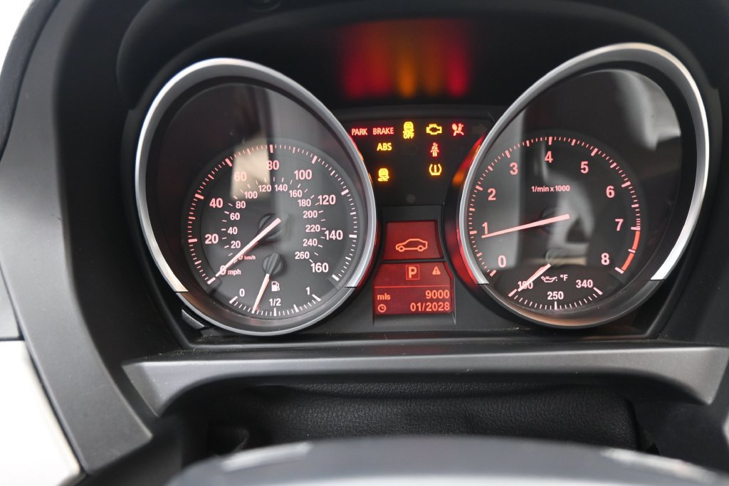 Used 2009 BMW Z4 sDrive30i RWD image 13