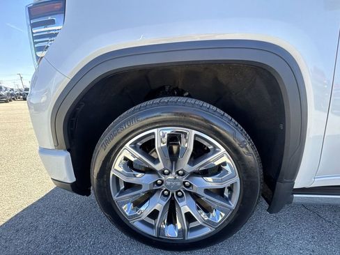 Used 2024 GMC Sierra 1500 Denali image 10
