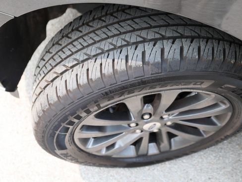 Used 2021 Ford Expedition Limited image 27