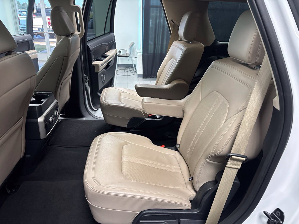 Used 2024 Ford Expedition Limited RWD image 39