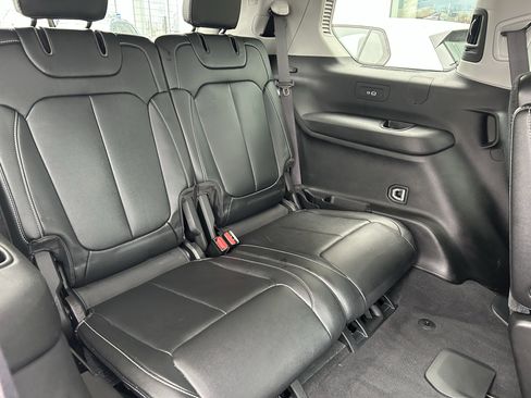 Used 2022 Jeep Grand Cherokee L Limited image 28