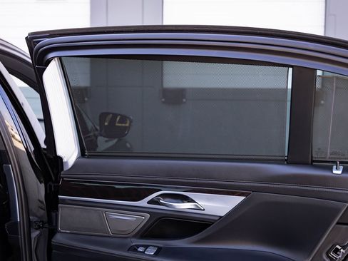 Used 2019 BMW 750i xDrive w/ Executive Package image 29