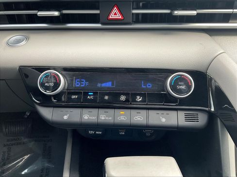 Used 2022 Hyundai Elantra SEL w/ Convenience Package FWD image 14