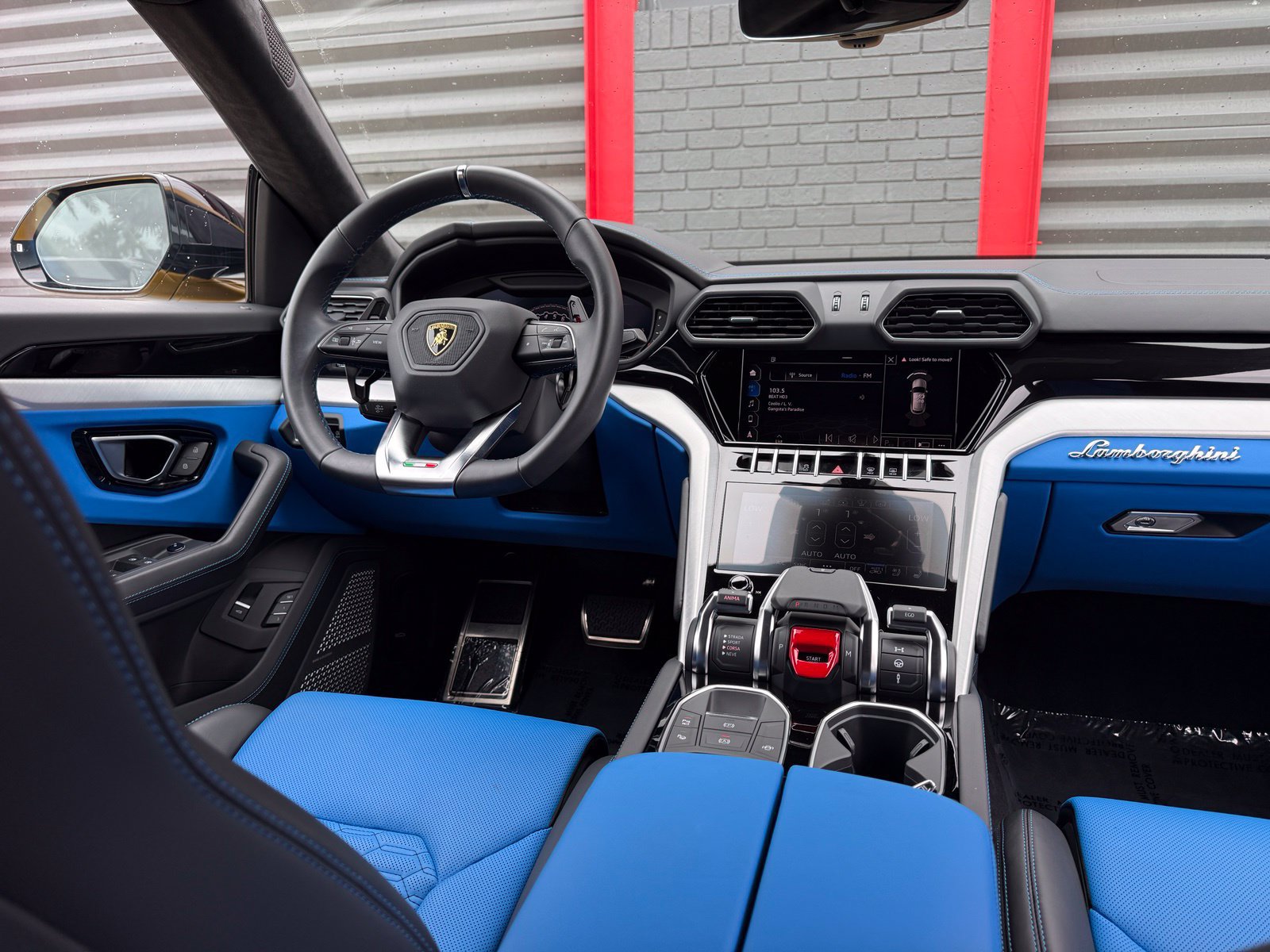 Used 2021 Lamborghini Urus AWD/4WD image 48