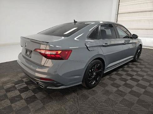 Used 2023 Volkswagen Jetta GLI Autobahn FWD image 4