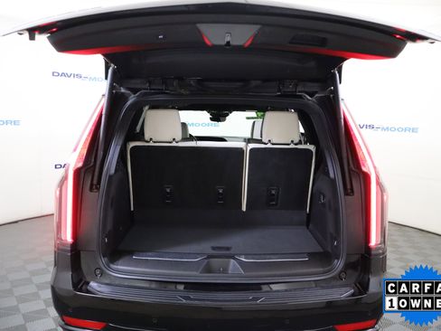 Used 2024 Cadillac Escalade Sport image 8