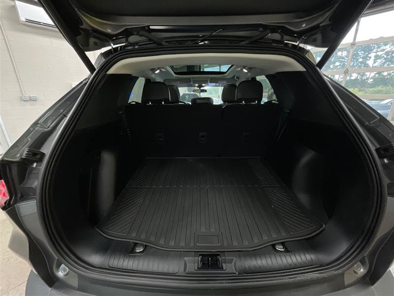 Used 2022 Ford Escape SEL w/ Technology Package FWD image 26