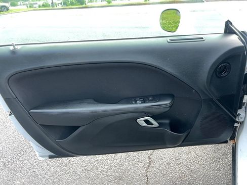 Used 2020 Dodge Challenger R/T RWD image 12