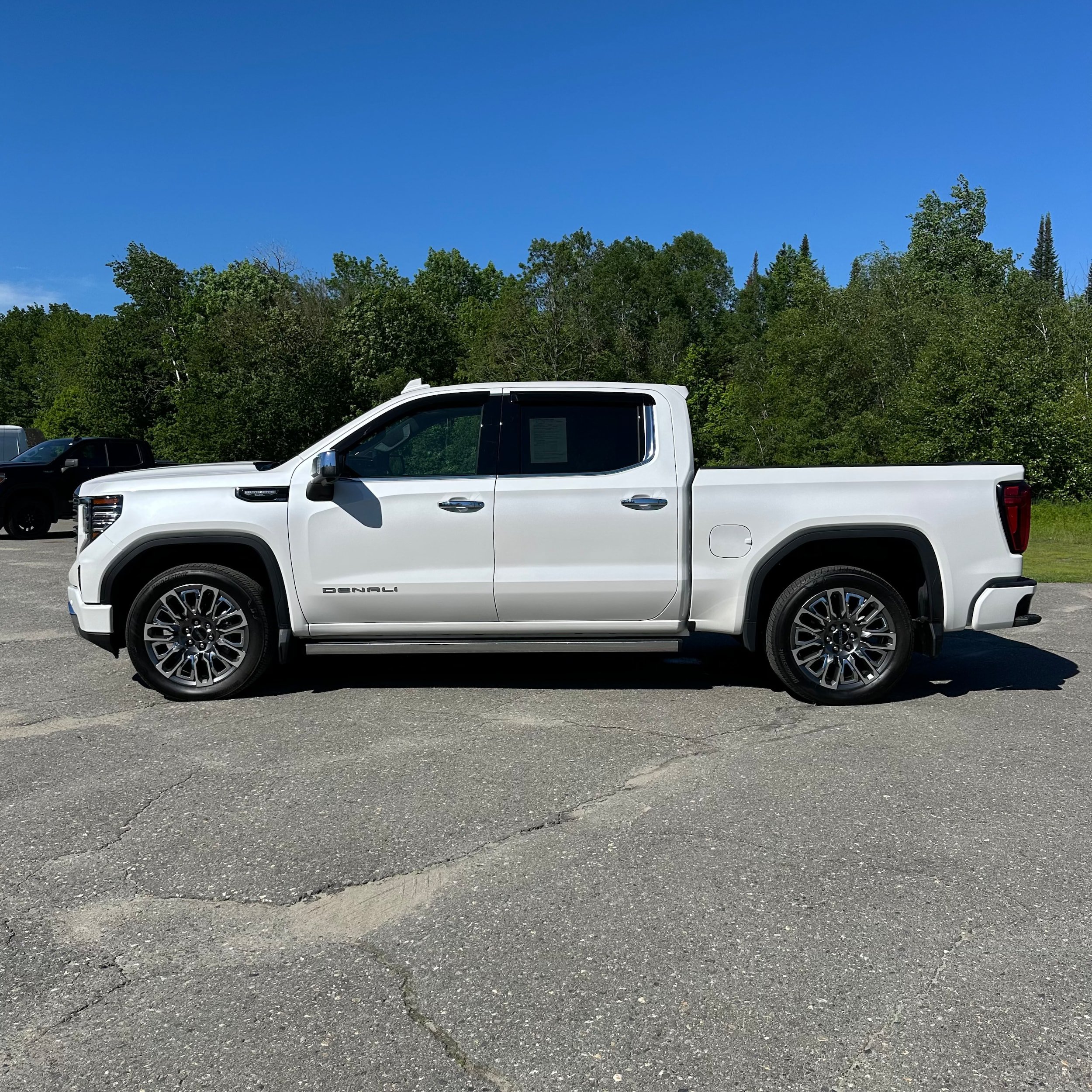 Used 2025 GMC Sierra 1500 Denali Ultimate AWD/4WD image 6
