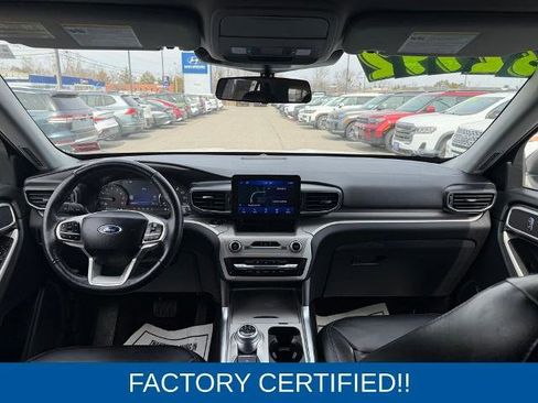 Certified 2022 Ford Explorer XLT w/ Equipment Group 202A image 5