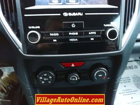 Used 2018 Subaru Crosstrek 2.0i Premium image 40