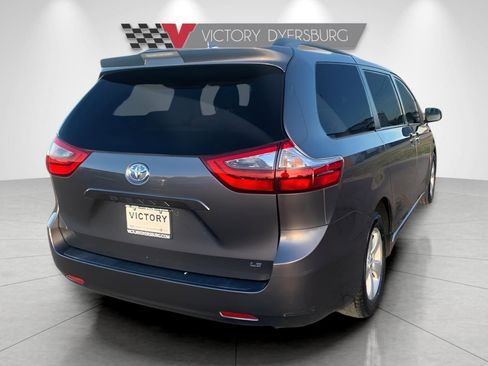 Used 2020 Toyota Sienna LE image 8