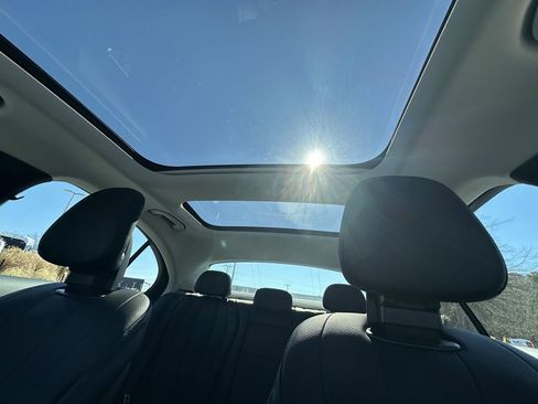 Certified 2025 Mercedes-Benz E 350 4MATIC Sedan image 34