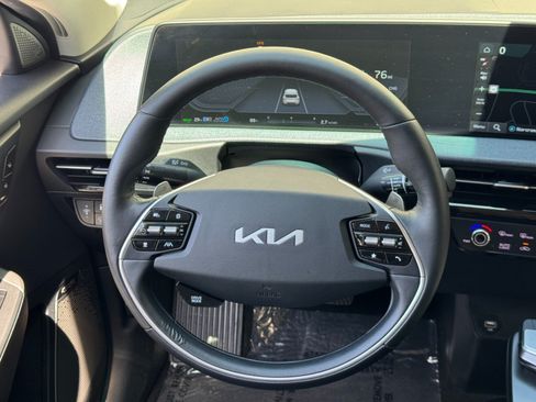 Used 2022 Kia EV6 Wind w/ Wind Technology Package AWD/4WD image 19