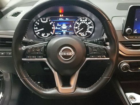 Used 2024 Nissan Altima 2.5 SR FWD image 28