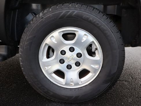 Used 2005 Chevrolet Avalanche Z71 w/ Sun And Sound Package AWD/4WD image 42