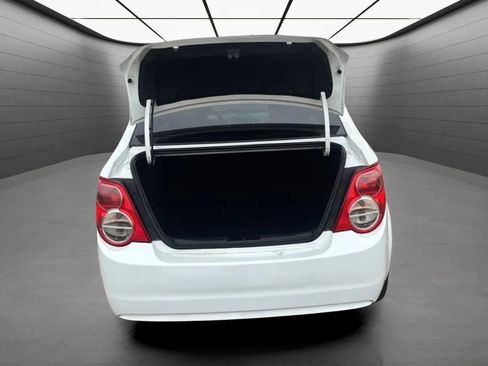 Used 2016 Chevrolet Sonic LT FWD image 14