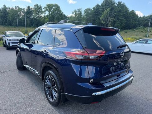 Used 2025 Nissan Rogue Platinum w/ Platinum Premium Package AWD/4WD image 2