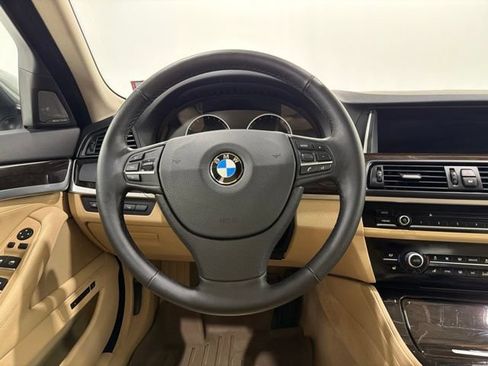 Used 2014 BMW 535i xDrive Sedan AWD/4WD image 30