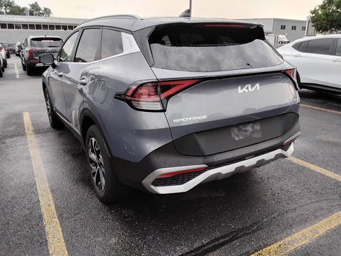 Used 2024 Kia Sportage EX AWD/4WD image 5
