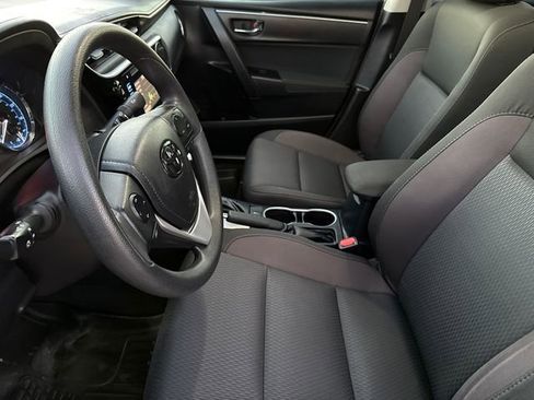 Used 2017 Toyota Corolla LE image 17