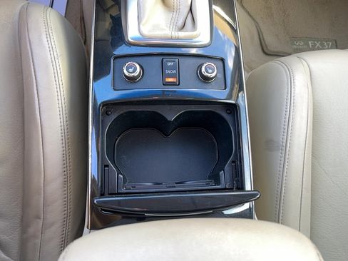 Used 2013 INFINITI FX37 AWD w/ Premium Pkg image 22