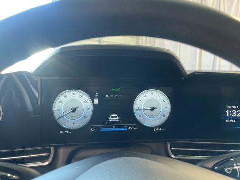 Certified 2024 Hyundai Elantra SEL image 27