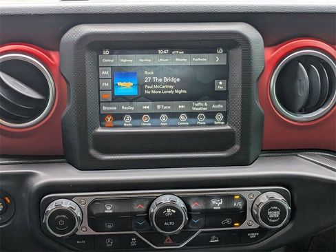 Used 2021 Jeep Wrangler Unlimited Rubicon w/ Steel Bumper Group image 18