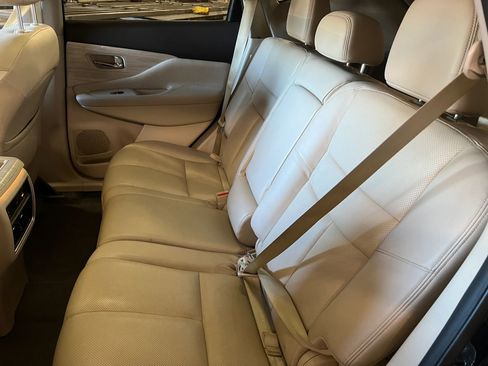 Used 2017 Nissan Murano Platinum w/ Platinum Technology Package image 12