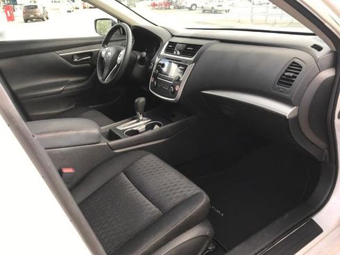 Used 2016 Nissan Altima 2.5 S w/ Power Driver Seat Package image 10