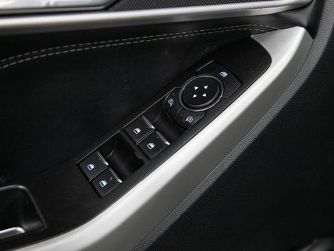 Used 2020 Ford Explorer XLT w/ Equipment Group 202A AWD/4WD image 24