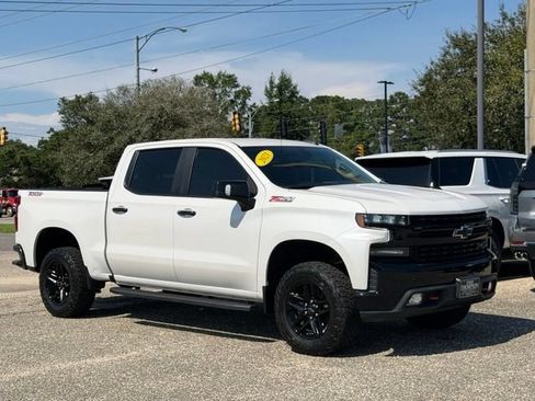 Used 2021 Chevrolet Silverado 1500 LT Trail Boss w/ Convenience Package II AWD/4WD image 4