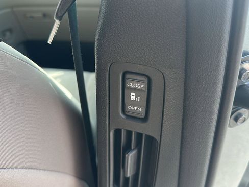 Used 2020 Honda Odyssey EX image 26