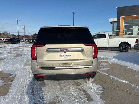 Used 2021 GMC Yukon Denali image 4