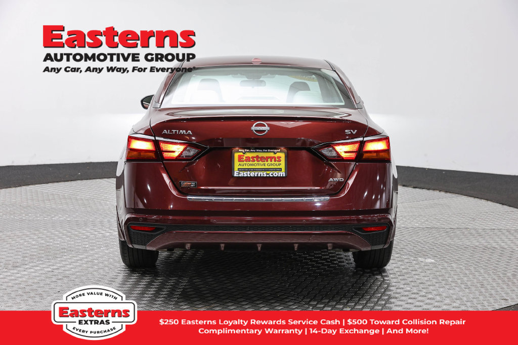 Used 2023 Nissan Altima 2.5 SV AWD/4WD image 7