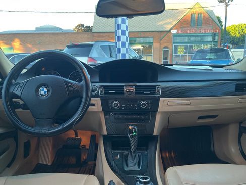Used 2012 BMW 328i Wagon image 12