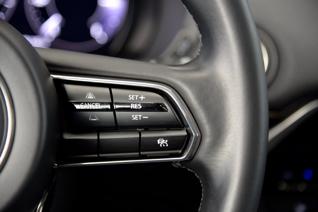 Certified 2024 MAZDA CX-90 Plug-In Hybrid w/ Premium Pkg AWD/4WD image 23