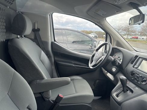 Used 2020 Nissan NV200 SV w/ Back Door Glass Package image 7