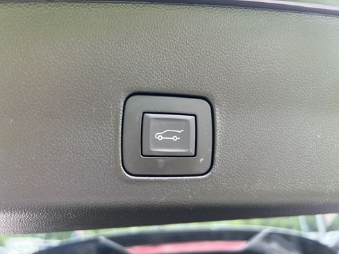 Used 2024 Chevrolet TrailBlazer RS w/ Convenience Package AWD/4WD image 14