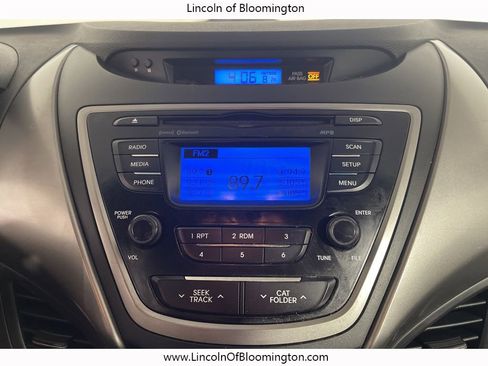 Used 2013 Hyundai Elantra Limited image 24