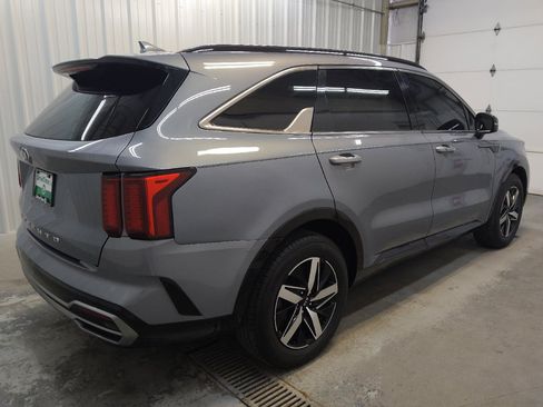Used 2021 Kia Sorento S w/ Panoramic Sunroof Package FWD image 10