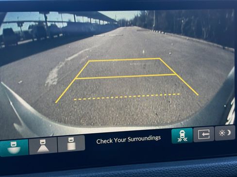 Used 2022 Honda Civic Sport Touring image 9