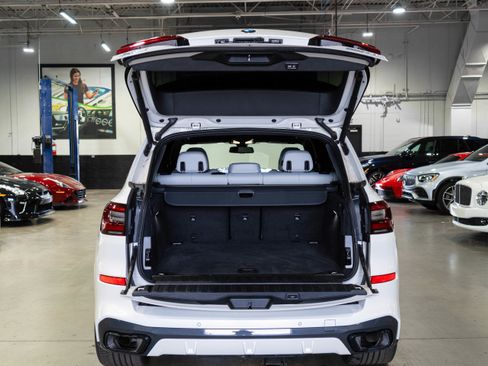 Used 2023 BMW X5 xDrive40i w/ M Sport Package image 22