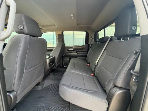 Used 2025 Chevrolet Silverado 1500 LT Trail Boss w/ Convenience Package II AWD/4WD image 26