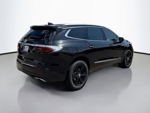 Used 2024 Buick Enclave Essence w/ Experience Buick Package FWD image 7