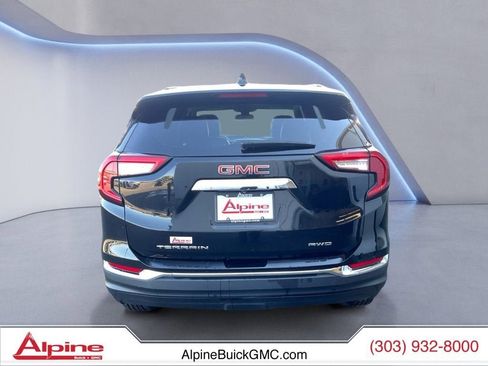 Certified 2024 GMC Terrain SLT AWD/4WD image 4
