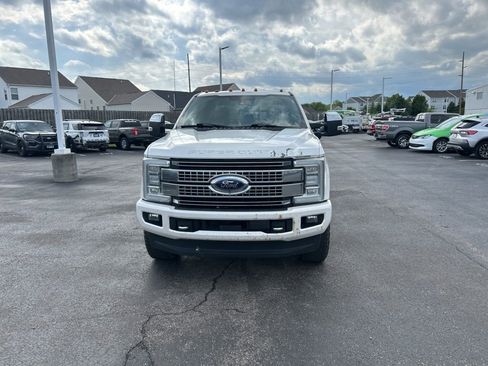 Used 2017 Ford F250 Platinum w/ Platinum Ultimate Package AWD/4WD image 4