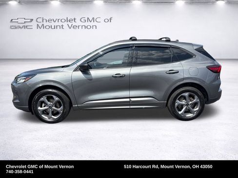 Used 2023 Ford Escape ST-Line w/ Tech Pack #1 AWD/4WD image 2