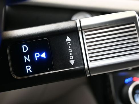 New 2026 Hyundai Tucson Limited image 32