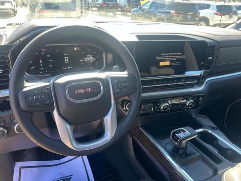 New 2026 GMC Sierra 1500 Elevation image 10